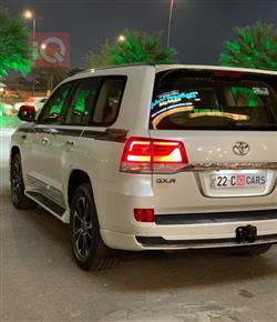 تويوتا لاندكروزر